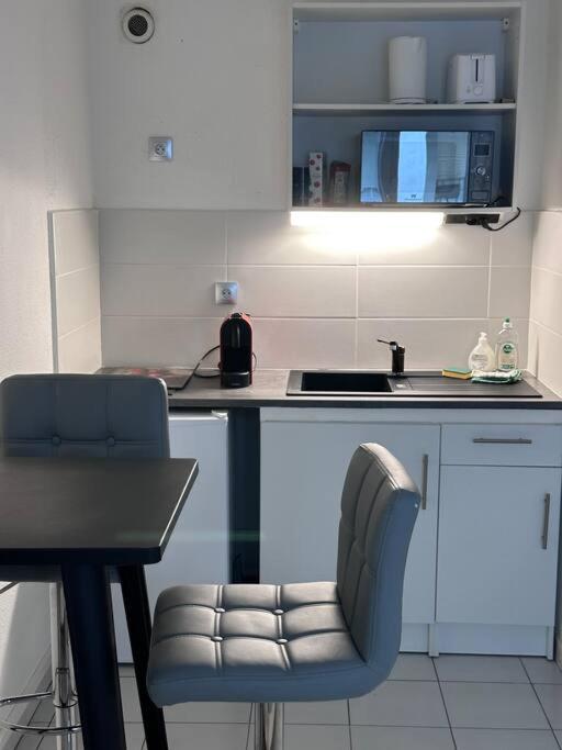 Ferienwohnung Studio Gare St Roch Avec Box De Garage Montpellier Exterior foto